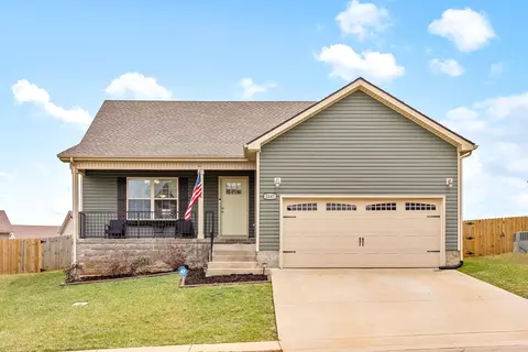 2047 Jackie Lorraine Dr, Clarksville, TN 37042