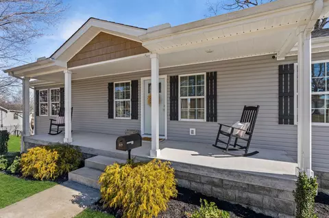 Exterior - 217 Mclemore St, Dickson, TN 37055 photo 8 of 23