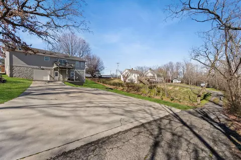 Exterior - 217 Mclemore St, Dickson, TN 37055 photo 13 of 23