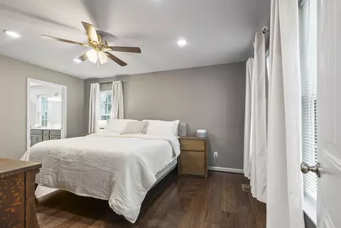 Bedroom - 217 Mclemore St, Dickson, TN 37055 photo 2 of 4