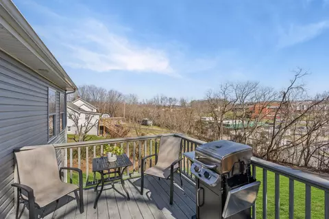 Exterior - 217 Mclemore St, Dickson, TN 37055 photo 9 of 23