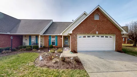 317 Biltmore Cir, Murfreesboro, TN 37128