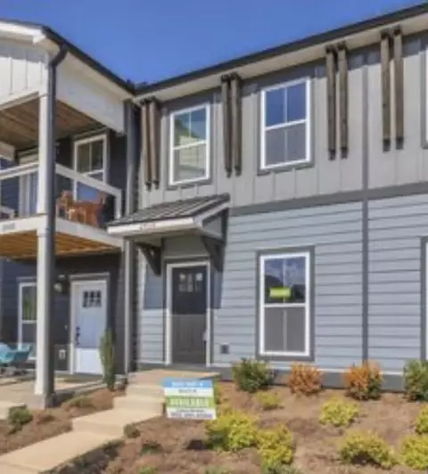 2409 E 17th St, Chattanooga, TN 37404