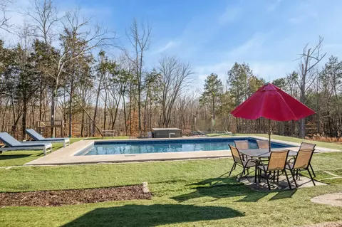 Exterior - 603 Eno Rd, Dickson, TN 37055 photo 5 of 12