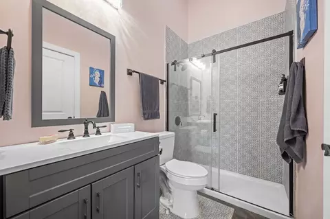 Bath - 603 Eno Rd, Dickson, TN 37055 photo 6 of 8