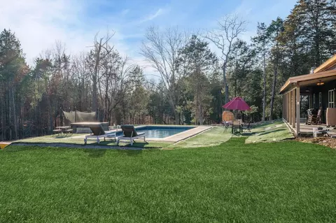 Exterior - 603 Eno Rd, Dickson, TN 37055 photo 8 of 12