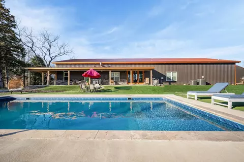 Exterior - 603 Eno Rd, Dickson, TN 37055 photo 7 of 12