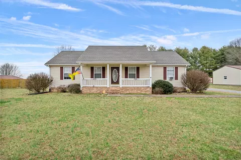 175 Gammons Ln, Lafayette, TN 37083