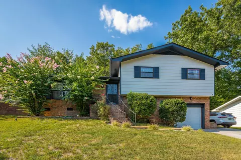 805 Ely Rd, Hixson, TN 37343