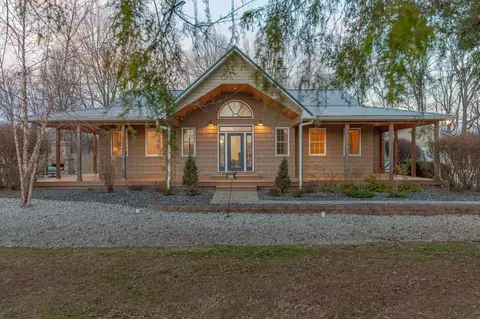 1765 Buck Daniels Rd, Culleoka, TN 38451
