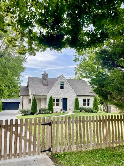 1431 Mcgavock Pike, Nashville, TN 37216