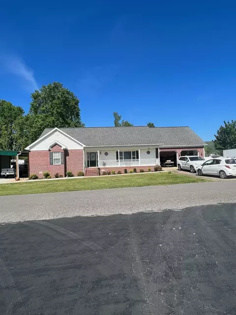 55 W West Legion Cir, Pikeville, TN 37367