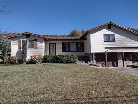 10179 Brockdell Rd, Pikeville, TN 37367
