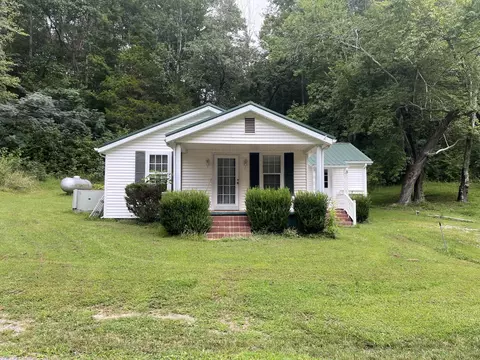715 Miller Rd, Pikeville, TN 37367