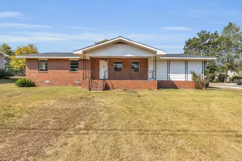 223 Ginger Ln, Chickamauga, GA 30707