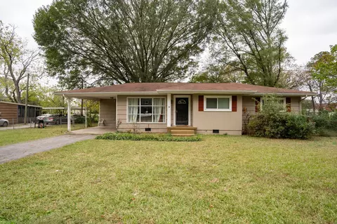 4917 Sarasota Dr, Hixson, TN 37343