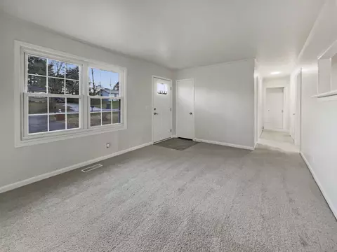 104 Mae Cir, Dickson, TN 37055 photo 3