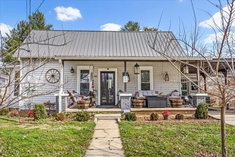 600 N Vine St, Winchester, TN 37398