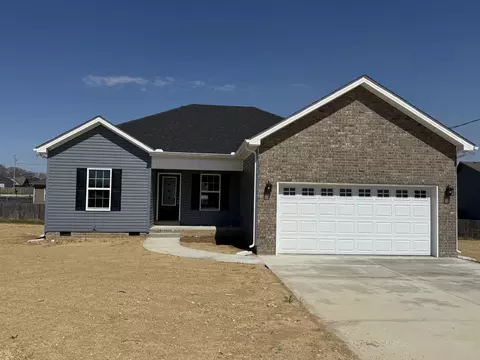 17 Hilltop St, Manchester, TN 37355