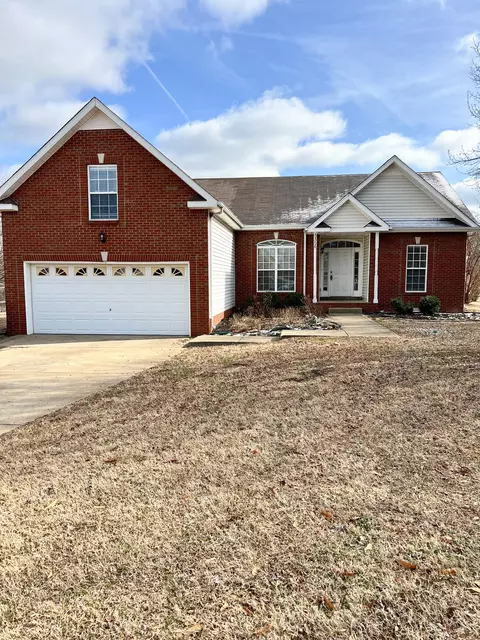 3356 Mead Ct, Clarksville, TN 37043