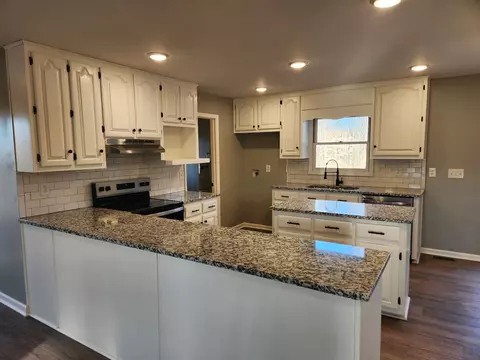 Kitchen - 161 Beth Dr, Goodspring, TN 38460 photo 1 of 5