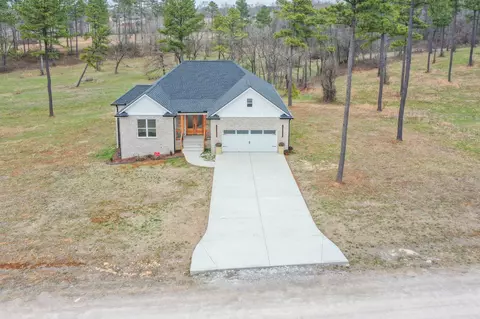 81 Eagle Ridge Ln, Summertown, TN 38483