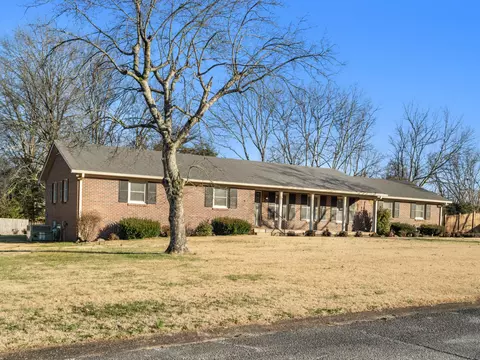 207 Cowan St, Columbia, TN 38401