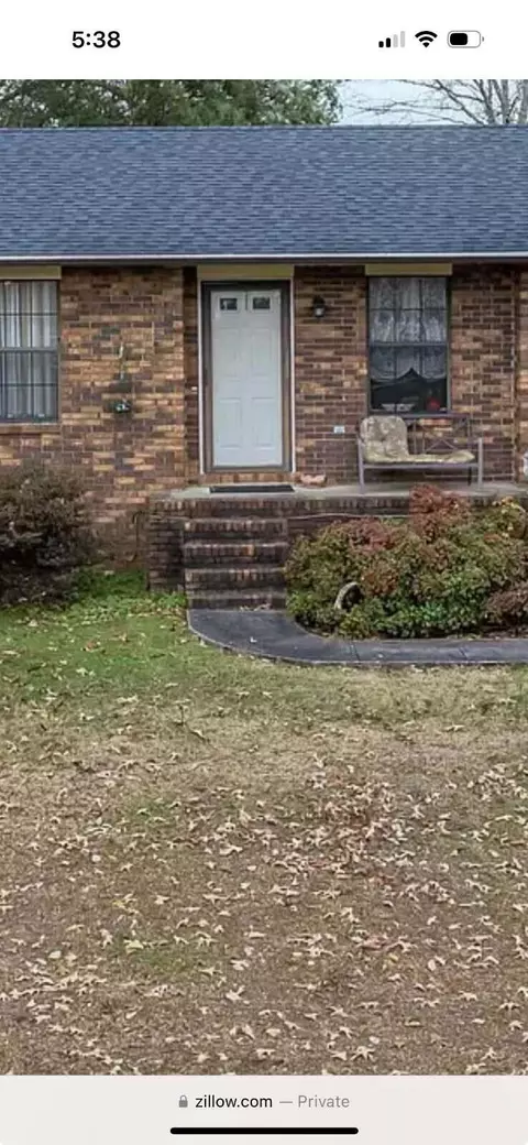 102 Carl Maynor Ln, Bridgeport, AL 35740