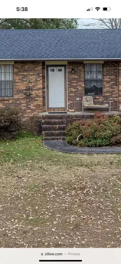 102 Carl Maynor Ln, Bridgeport, AL 35740