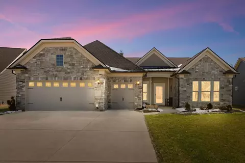 2122 Loudon Hl, Spring Hill, TN 37174