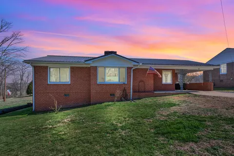 128 Riverside Dr, Centerville, TN 37033