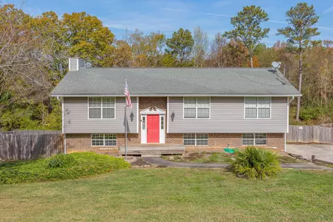 220 Ault Dr, Rocky Face, GA 30740