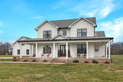 432 Bowling Branch Rd, Cottontown, TN 37048
