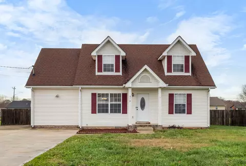 919 Van Buren Ave, Oak Grove, KY 42262