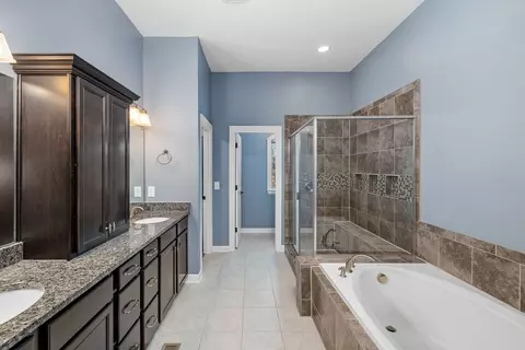 Bath - 3631 Herbert Dr, Franklin, TN 37067 photo 1 of 4