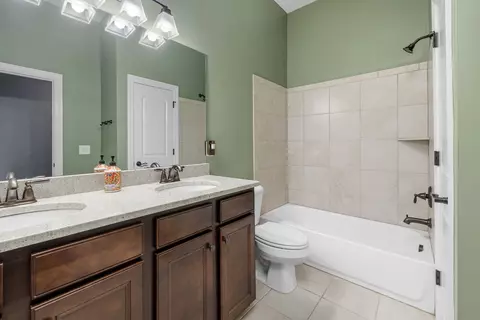 Bath - 3631 Herbert Dr, Franklin, TN 37067 photo 3 of 4