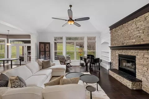 Living - 3631 Herbert Dr, Franklin, TN 37067 photo 1 of 2