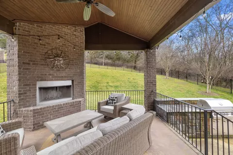 Exterior - 3631 Herbert Dr, Franklin, TN 37067 photo 6 of 13