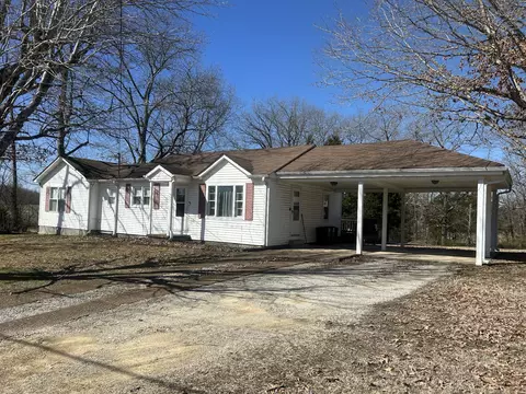 65 Divider And Natchez Trace Rd, Camden, TN 38320