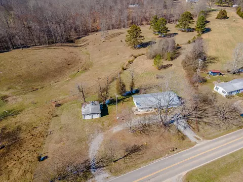 1538 Fall River Rd, Goodspring, TN 38460 photo 1