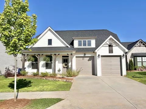 5610 Acadia Dr, Chattanooga, TN 37415