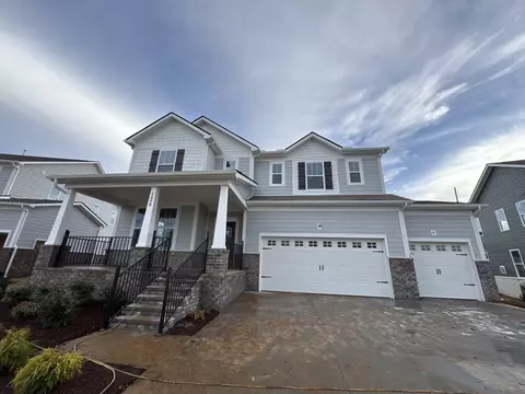 1450 English Oak Dr, Clarksville, TN 37043