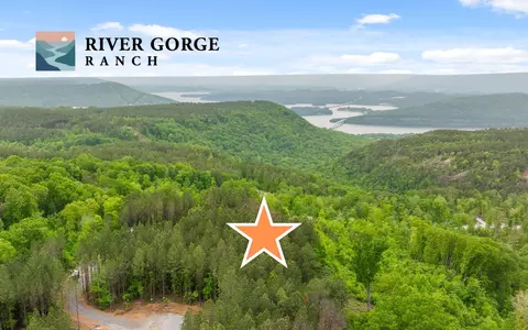 1156 Legacy Dr, Guild, TN 37340