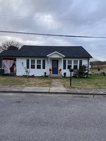 20412 Carroll Ave, Waverly, TN 37185