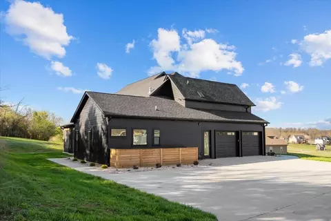 1012 Douglas Ct, Dickson, TN 37055 photo 11