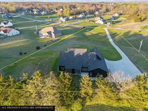 1012 Douglas Ct, Dickson, TN 37055 photo 67