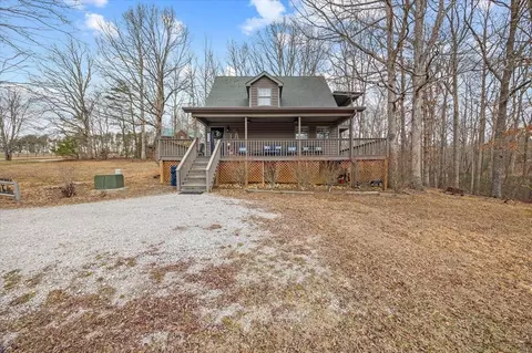 18 Meadow View Ln, Spencer, TN 38585