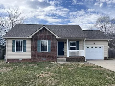 3440 Loon Dr, Clarksville, TN 37042