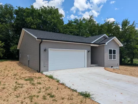 126 River Ln, Delano, TN 37325