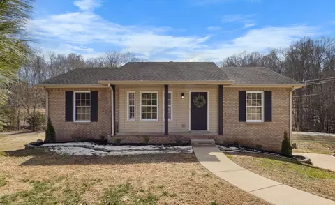 2758 Nelsons Way, Clarksville, TN 37043